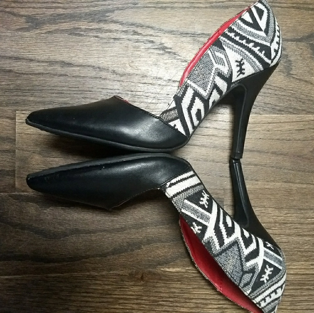 Chinese Laundry Tribal Print Pumps